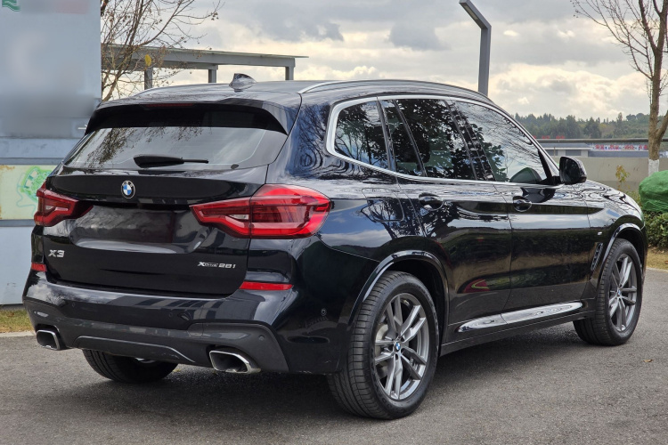 宝马X3 2020款  xDrive28i M运动套装车身外观6005