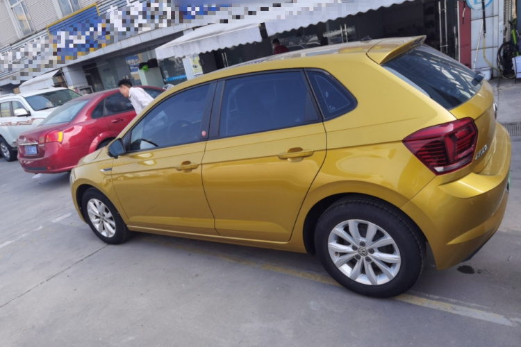 大众 Polo 2019款 Plus 1.5L 自动炫彩科技版车身外观4