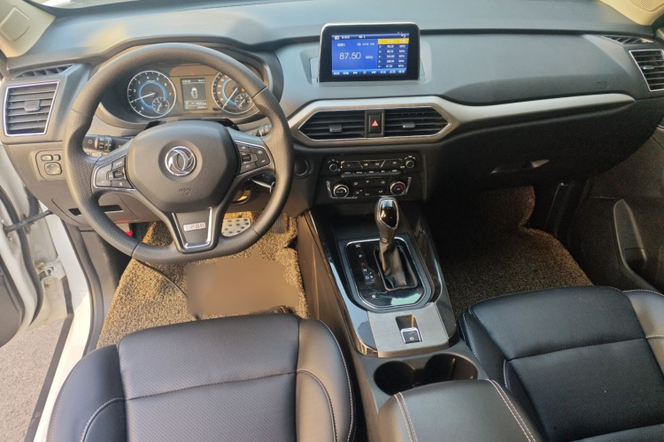 东风风光 风光S560 2018款 1.8L CVT精英型 7座中控内饰12