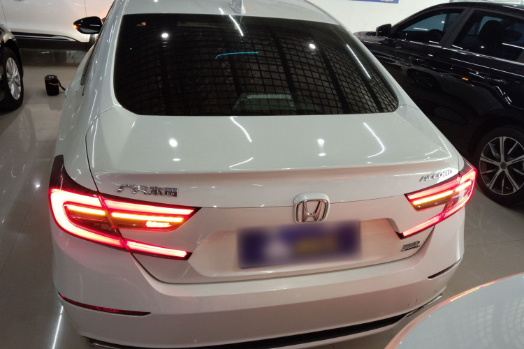 本田 雅阁 2022款 260TURBO 豪华版车身外观6004