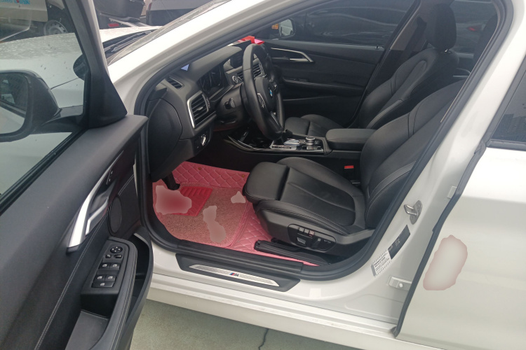 宝马1系 2019款 118i M运动套装局部细节19