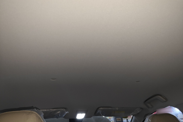 五菱汽车 五菱缤果PLUS 2024款 330km 五座版中控内饰22