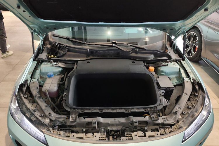 深蓝汽车 深蓝SL03 2024款 530Max纯电版机舱底盘24