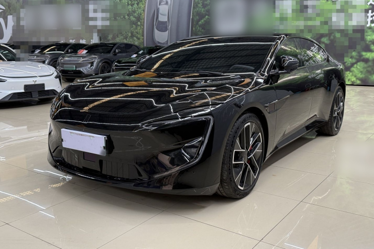 阿维塔12 2024款 700 三激光后驱奢享版车身外观1