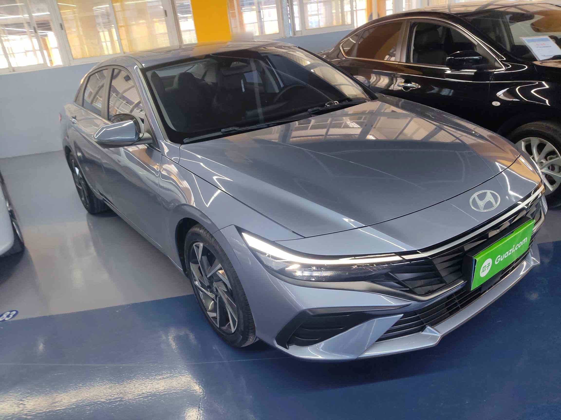 现代 伊兰特 2023款 1.5L CVT LUX尊贵版(5)