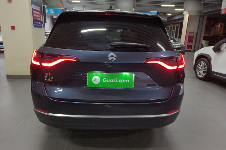 蔚来ES8 2020款 580KM 签名版 六座版车身外观6