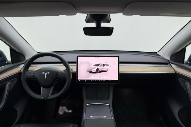 特斯拉 Model Y 2022款 改款 后轮驱动版中控内饰7006