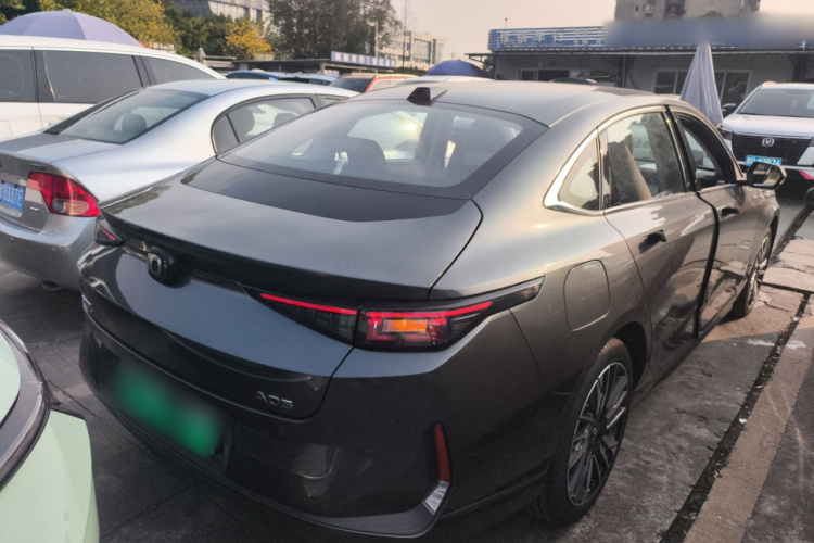 长安启源A05 2024款 145 Max车身外观7