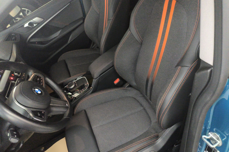 宝马2系(进口) 2021款 225i 四门轿跑车 M运动套装中控内饰19