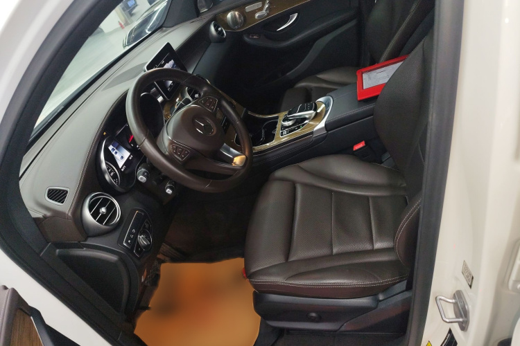 奔驰GLC轿跑 2019款 改款 GLC 260 4MATIC 轿跑SUV局部细节19