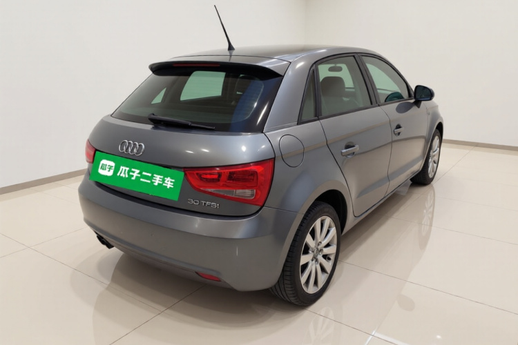 奥迪A1 2014款 30 TFSI Sportback舒适型车身外观7