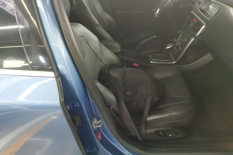 沃尔沃V40 2015款 1.6T 智雅版局部细节41