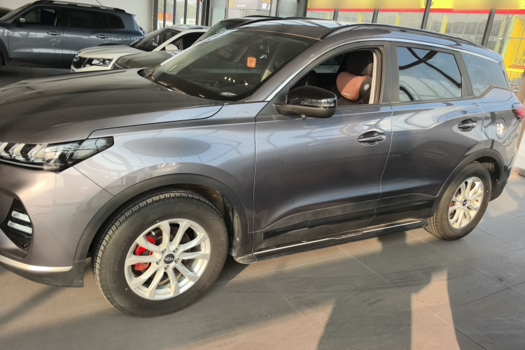 奇瑞 瑞虎7 2023款 超能版 1.5T CVT超能卫士车身外观4