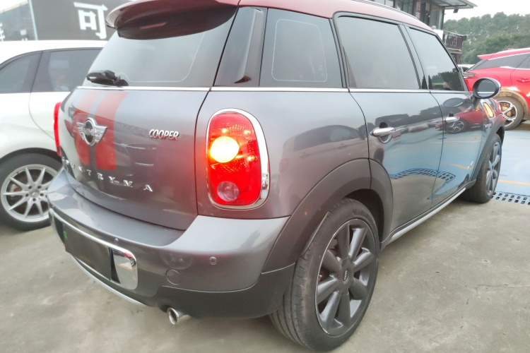 MINI Countryman 2016款 1.6T COOPER ALL4 Park Lane车身外观6005