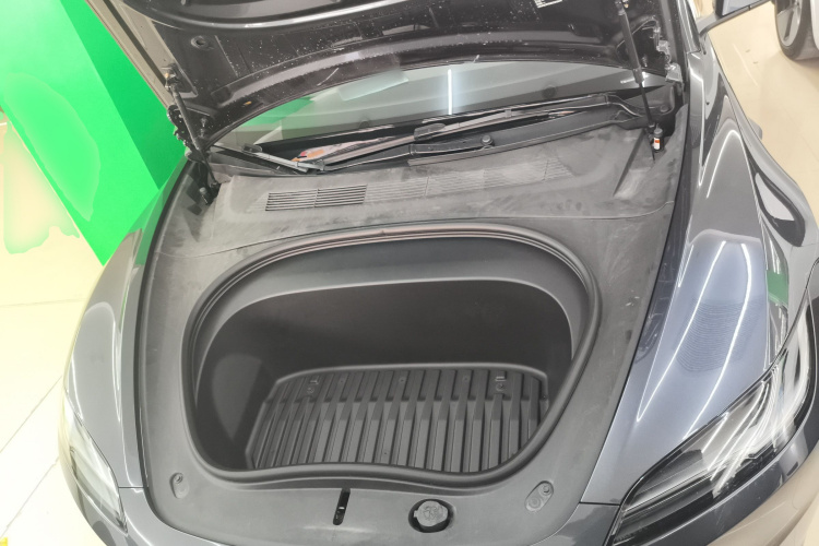 特斯拉 Model 3 2023款 后轮驱动版机舱底盘24