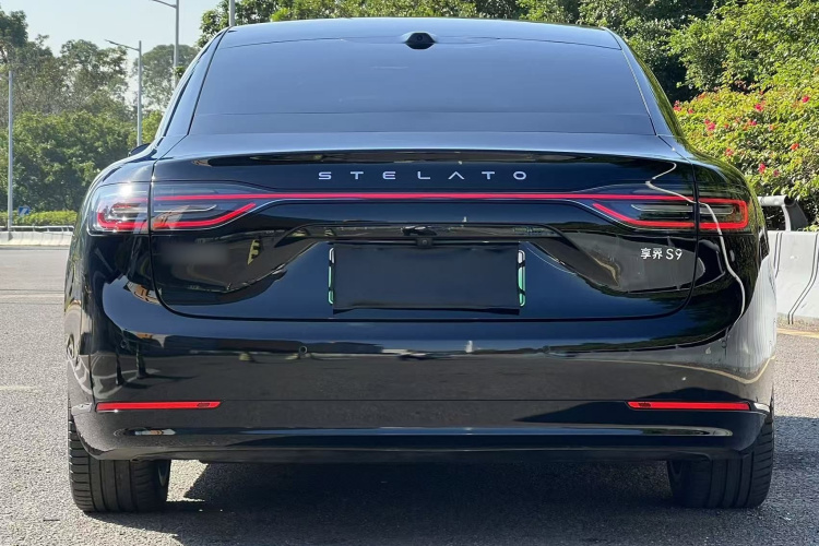 鸿蒙智行 享界S9 2024款 纯电 Ultra 四驱旗舰版车身外观6