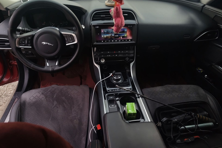 捷豹XEL 2018款 2.0T 200PS 尊享版中控内饰12