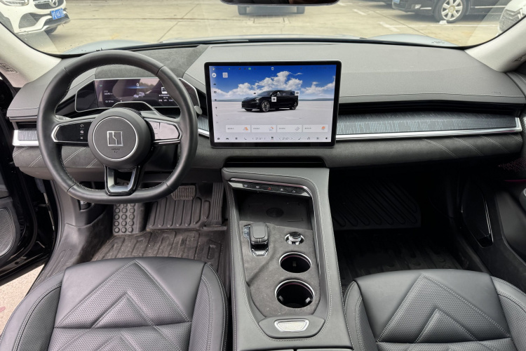 极氪001 2023款 WE版 86kWh局部细节9001