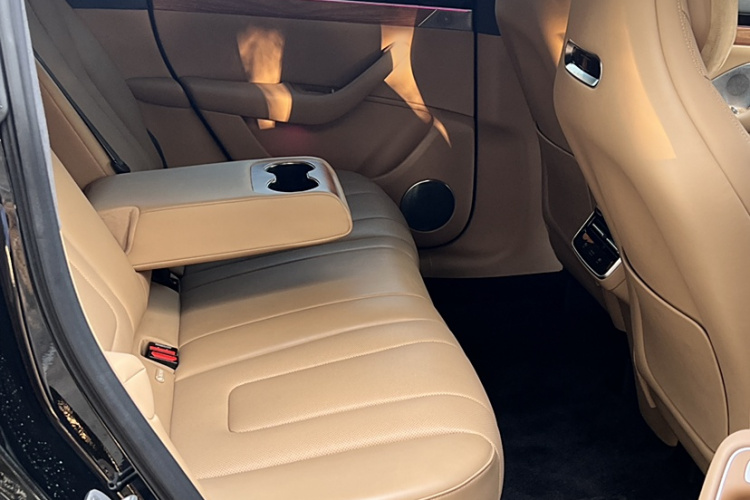 鸿蒙智行 智界R7 2024款 纯电 736km UItra中控内饰7002