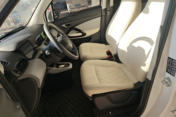 零跑汽车 零跑T03 2023款 310轻享版局部细节19