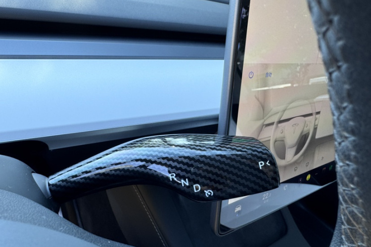 特斯拉 Model Y 2022款 Performance高性能全轮驱动版局部细节18