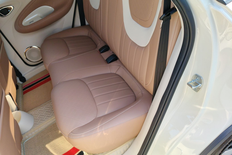 五菱汽车 五菱缤果 2025款 333km 灵犀互联款中控内饰21