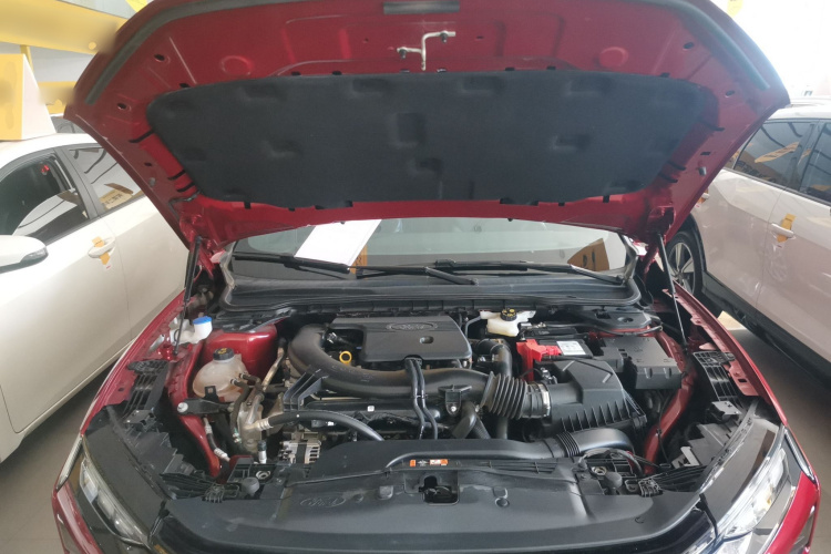 福特 蒙迪欧 2025款 2.0T EcoBoost 至尊型机舱底盘24