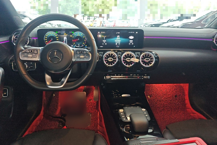 奔驰A级 2020款 改款 A 200 L 运动轿车时尚型中控内饰7002