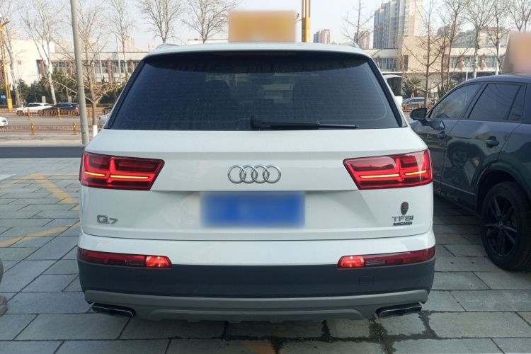 奥迪Q7（平行进口） 车身外观6