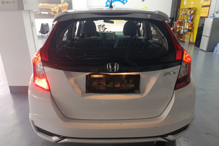 本田 飞度 2018款 1.5L 手动舒适版车身外观6