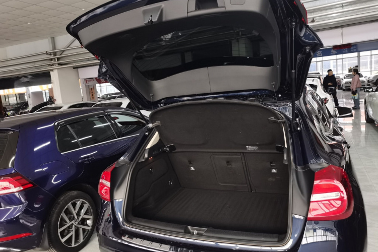 奔驰GLA 2016款 GLA 200 时尚型机舱底盘23