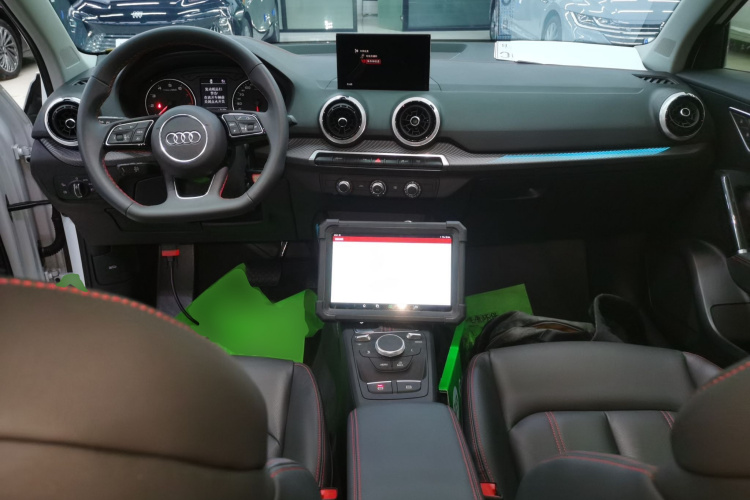 奥迪Q2L 2023款 35TFSI 进取动感型中控内饰12