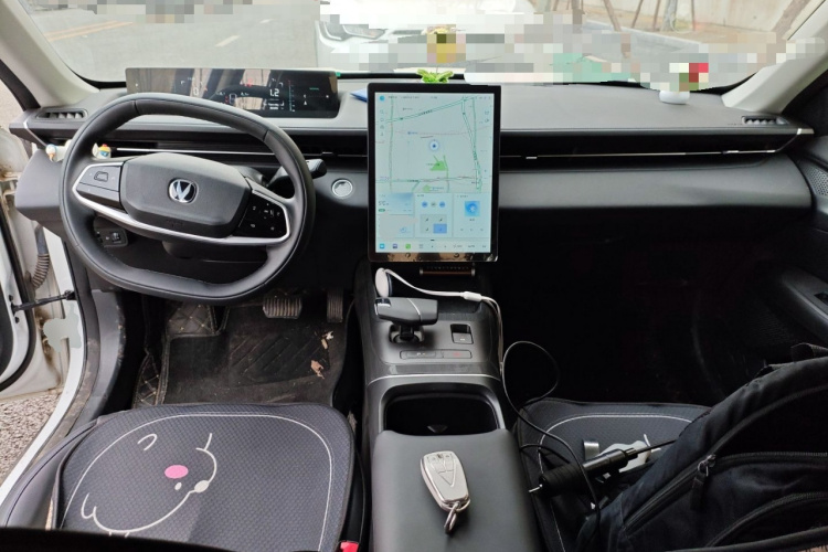 长安 逸达 2023款 蓝鲸NE 1.5T GDI DCT尊享型中控内饰12