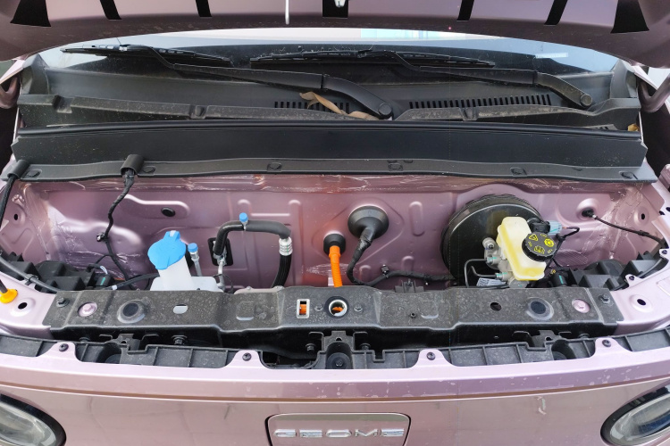 吉利银河 2024款 熊猫mini 200km 耐力熊机舱底盘24