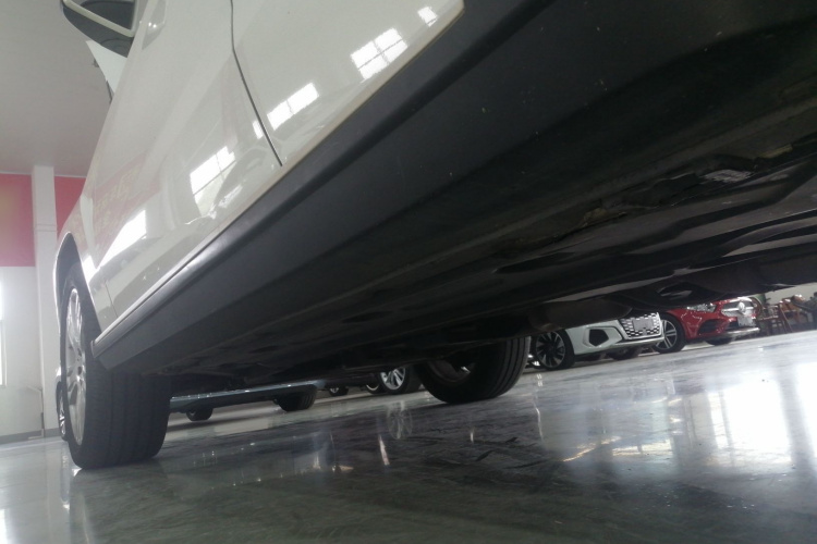 奔驰GLK级 2014款 GLK 260 4MATIC 动感型局部细节9002