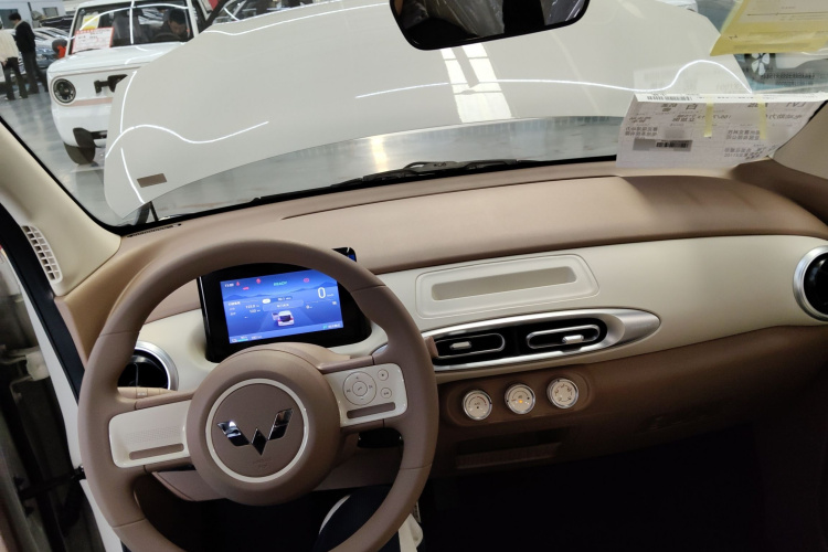 五菱汽车 宏光MINIEV 2025款 四门版 进阶款中控内饰12