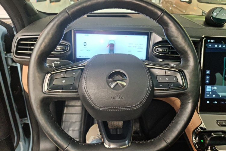 蔚来ES6 2020款 600KM 运动版中控内饰13