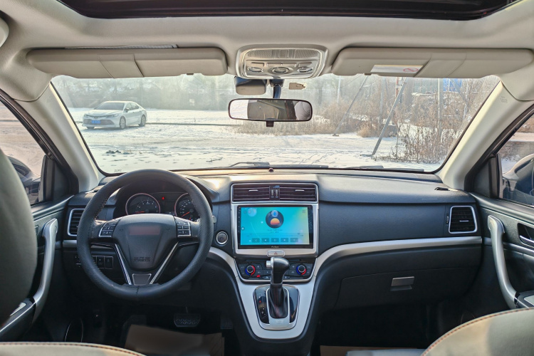 哈弗H6 2015款 运动版 1.5T 自动两驱豪华型中控内饰7001