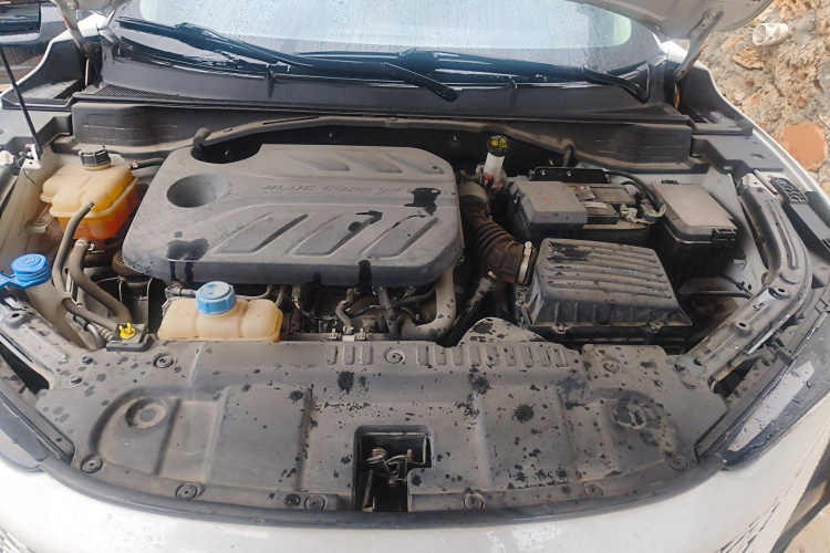 长安UNI-T 2021款 1.5T 卓越型局部细节24