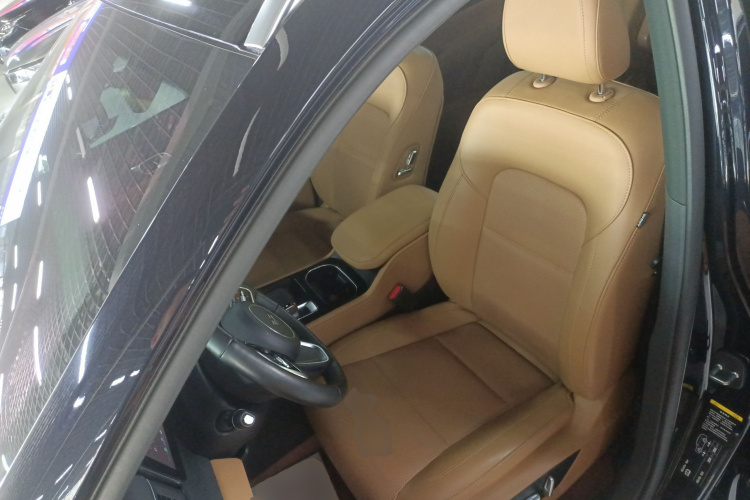 理想汽车 理想ONE 2020款 增程6座版局部细节19