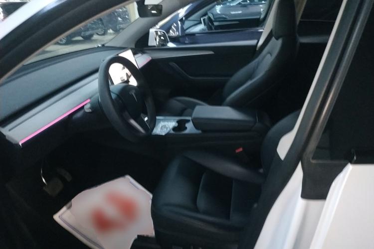 特斯拉 Model Y 2023款 长续航全轮驱动版局部细节19