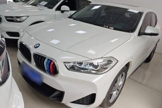 宝马X2 2022款 sDrive25i M运动套装