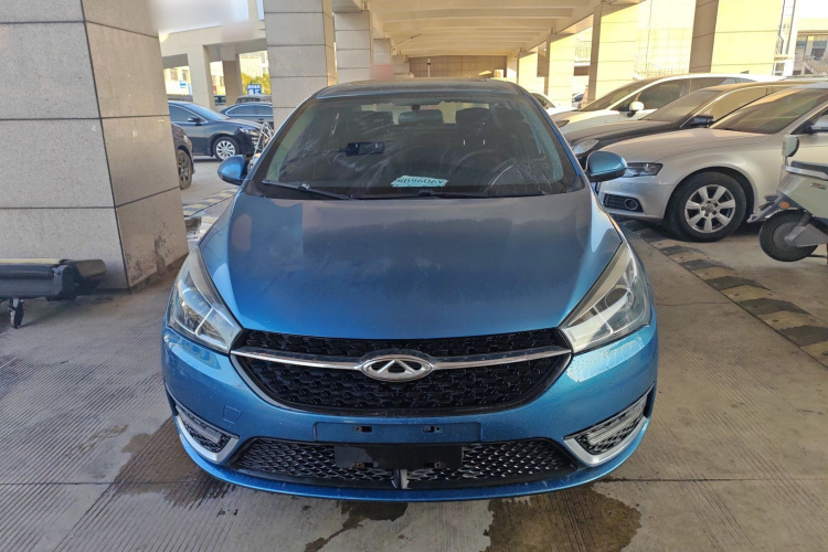 奇瑞 艾瑞泽5 2016款 1.5L 手动领锐版车身外观2