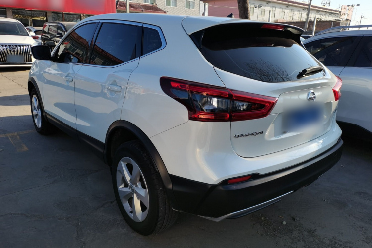 日产 逍客 2022款 2.0L CVT XV智享版车身外观4