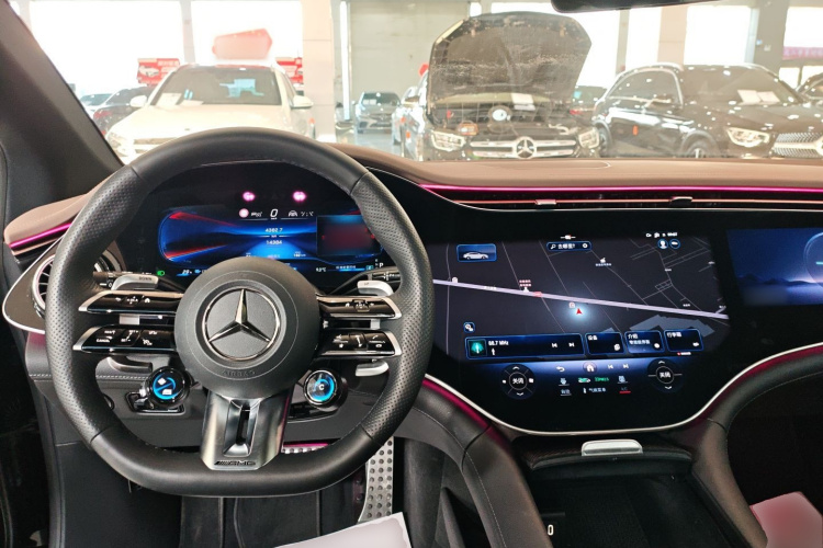 奔驰EQE AMG 2023款 AMG EQE 53 4MATIC+中控内饰7002