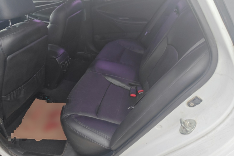 现代 索纳塔 2014款 2.0L 自动豪华版中控内饰21