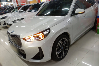 宝马iX1 2023款 xDrive30L M运动套装