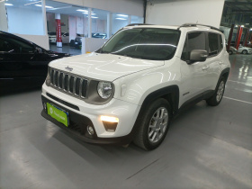 Jeep 自由侠 2021款 220T 自动精英版