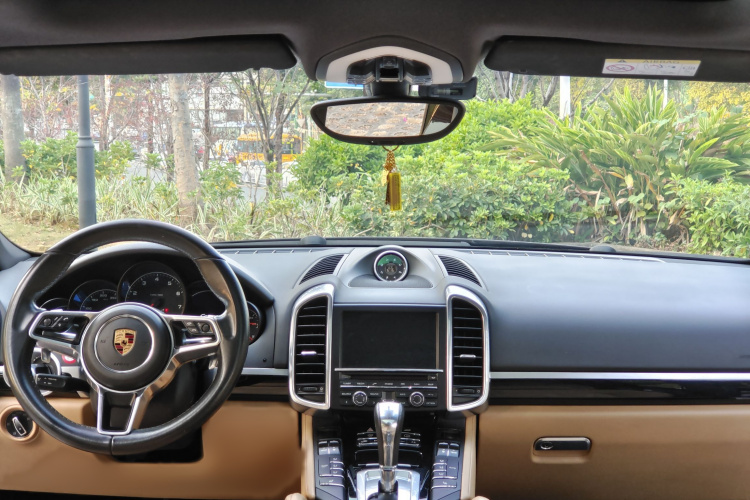保时捷 2015款 Cayenne 3.0T中控内饰7013