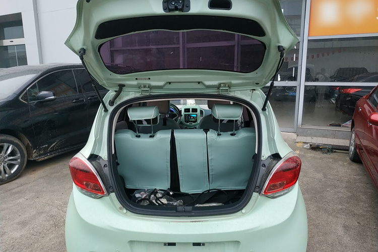 长安欧尚 奔奔E-Star 2021款 国民版 心悦版 磷酸铁锂（31.18kWh）机舱底盘23